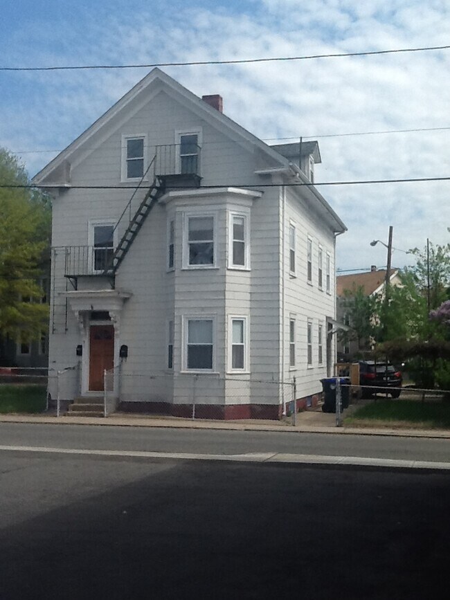 51 Nolan St Apartments and Nearby Providence Apartments For Rent Providence, RI