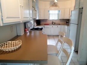 8606 Monmouth Ave in Margate City, NJ - Building Photo - Building Photo
