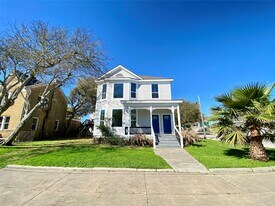 2001 29th St in Galveston, TX - Building Photo