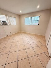 4851 SW 28th Terrace in Fort Lauderdale, FL - Building Photo - Building Photo