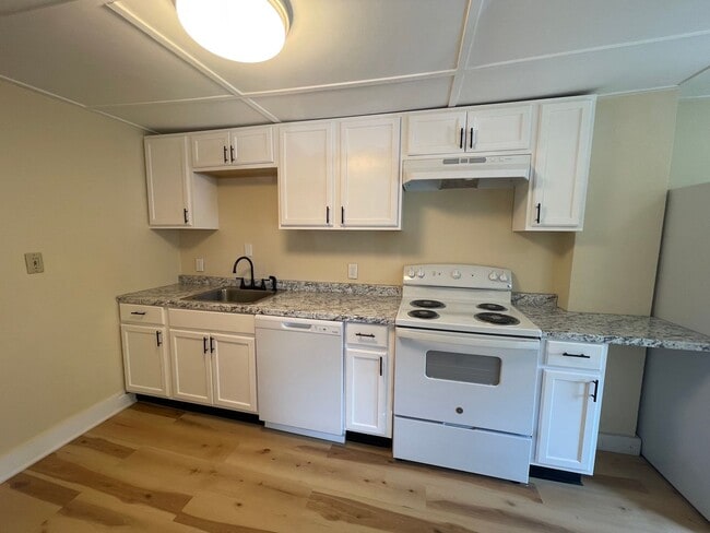 862 Main St in Dalton, MA - Building Photo - Building Photo