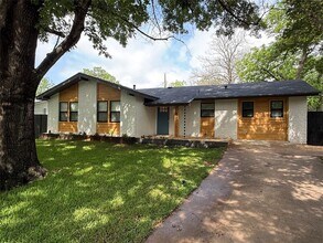 6712 Bryn Mawr Dr in Austin, TX - Building Photo - Building Photo