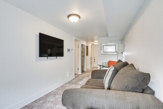6455 S Eberhart Ave in Chicago, IL - Building Photo - Building Photo