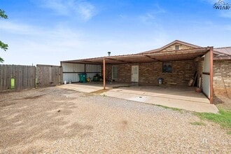 11694 Loop 404 in Oklaunion, TX - Building Photo - Building Photo