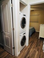 400 Oakridge Blvd, Unit 16 in Daytona Beach, FL - Building Photo