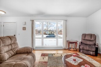 7621 Amboy St in Dearborn Heights, MI - Building Photo - Building Photo