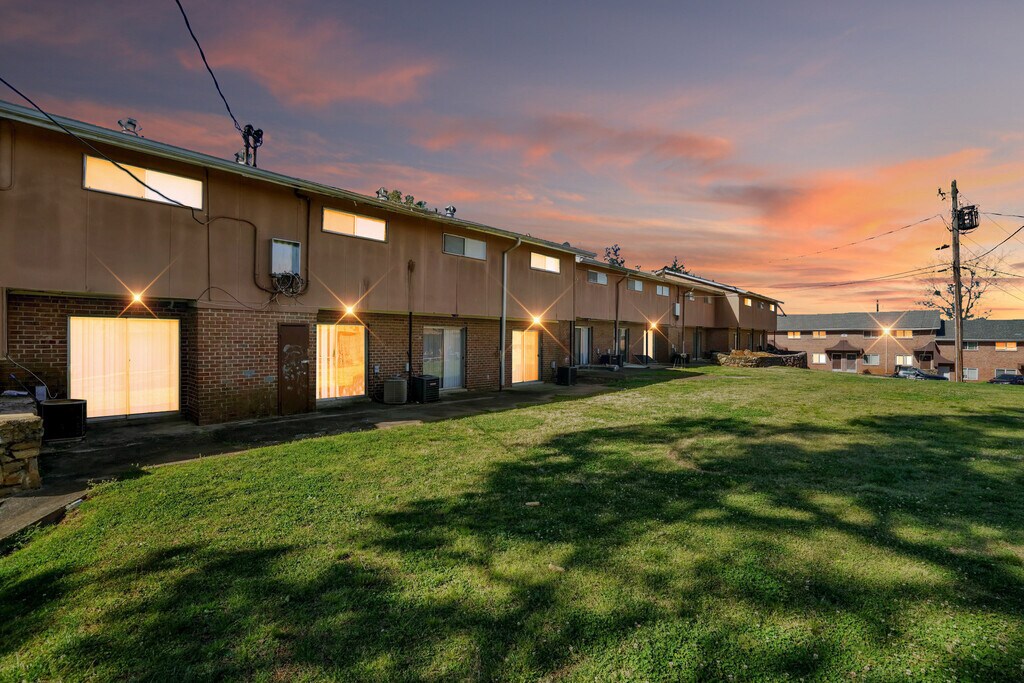 Appletree Townhomes 2328 Campbellton Rd SW in Atlanta, GA