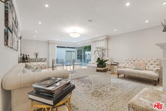 936 Chantilly Rd in Los Angeles, CA - Building Photo - Building Photo