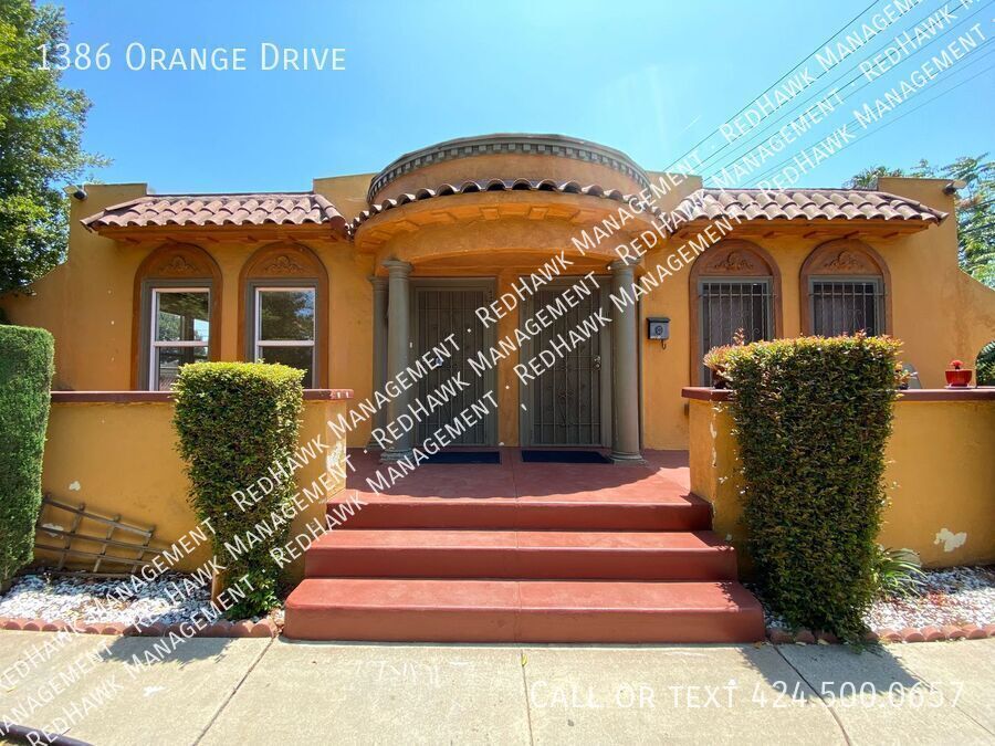 1386 S Orange Dr in Los Angeles, CA - Building Photo