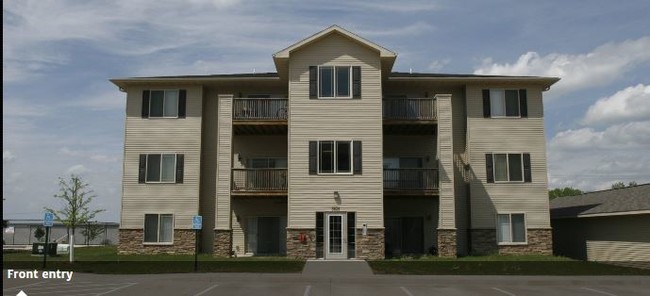 Wheatland Club Apartments photo'