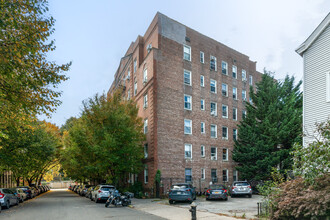 82 E 7th St in Brooklyn, NY - Building Photo - Building Photo