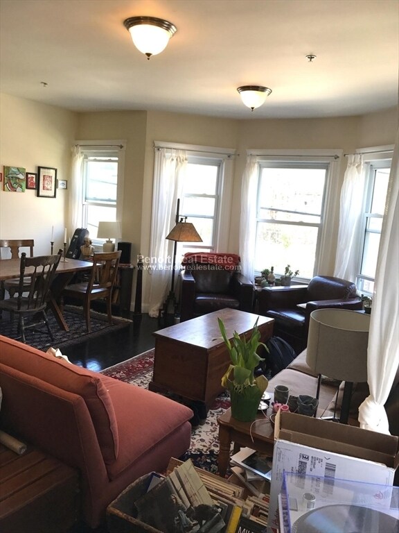 6 Giles Park in Somerville, MA - Building Photo - Building Photo