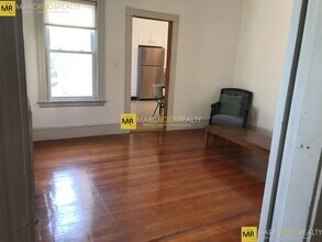 80 Curtis St, Unit 1 in Somerville, MA - Building Photo - Building Photo