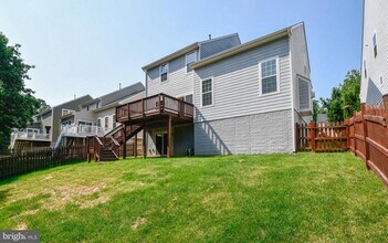 1007 Wright Ct in Fredericksburg, VA - Building Photo - Building Photo