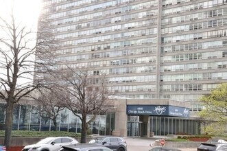 4800 S Chicago Beach Dr in Chicago, IL - Building Photo - Building Photo