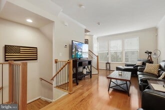 205 Woodstream Blvd in Stafford, VA - Foto de edificio - Building Photo