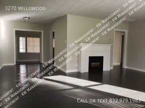 3270 Willowood Dr in Beaumont, TX - Building Photo - Building Photo