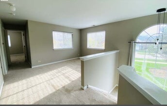 1128 E Cambria Ln S in Lombard, IL - Building Photo - Building Photo
