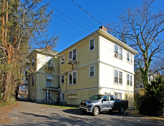 124 Montford Ave in Asheville, NC - Foto de edificio - Building Photo