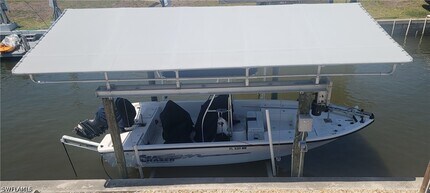 4709 Kon Tiki Ln in Bonita Springs, FL - Building Photo - Building Photo