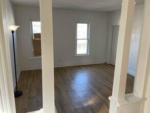 27 Wilson Ave, Unit 27WILLFLOOR2 in Amsterdam, NY - Building Photo - Building Photo