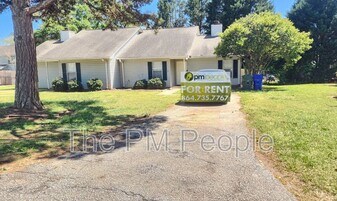 06B Pointer Ln in Greenville, SC - Building Photo