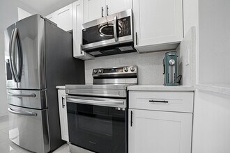 5242 Privet Pl in Delray Beach, FL - Building Photo - Building Photo