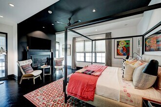 2521 Westgate Dr in Houston, TX - Building Photo - Building Photo