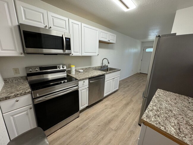 property at 1325 N Main St