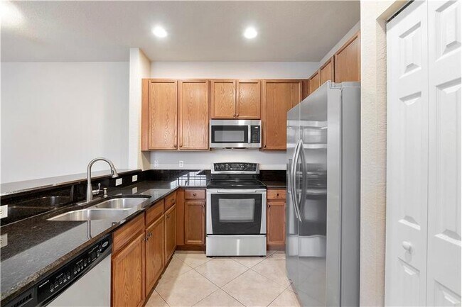 9065 Plymouth Pl in Tamarac, FL - Building Photo - Building Photo