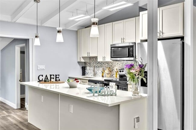 2448 Andros Ln in Fort Lauderdale, FL - Building Photo - Building Photo