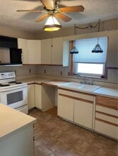 210 29th St, Unit Apt 2 in Wheeling, WV - Building Photo - Building Photo