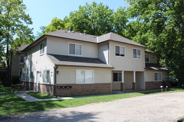 property at 608 Osage St