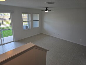 10824 Fowlers Blf Ct in Tampa, FL - Building Photo - Building Photo