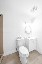 1044 SW 13th Ct in Miami, FL - Building Photo - Building Photo