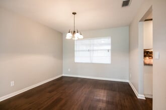 2261 SE 28th St in Cape Coral, FL - Building Photo - Building Photo