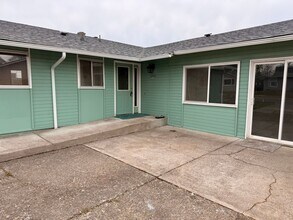 2020 Primrose St in Eugene, OR - Building Photo - Building Photo