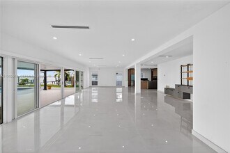 1101 S Shore Dr in Miami Beach, FL - Building Photo - Building Photo