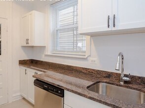 2242 N Monticello Ave in Chicago, IL - Building Photo - Building Photo