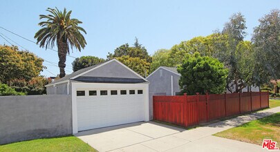 2000 Glendon Ave in Los Angeles, CA - Building Photo - Building Photo