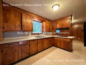 1396 Shinnville Rd in Cleveland, NC - Building Photo - Building Photo