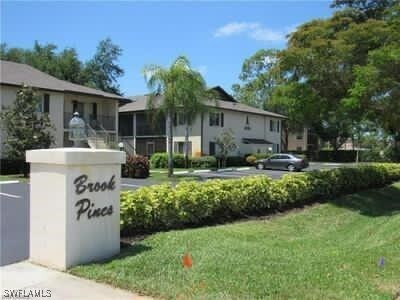 4912 Tamiami Trail E in Naples, FL - Building Photo