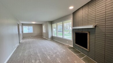 1837 Onaway Rd SE in Grand Rapids, MI - Building Photo - Building Photo