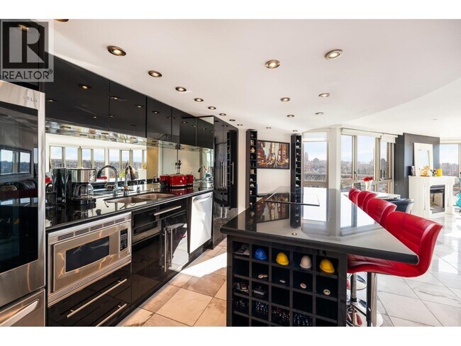 property at 1625 Hornby St