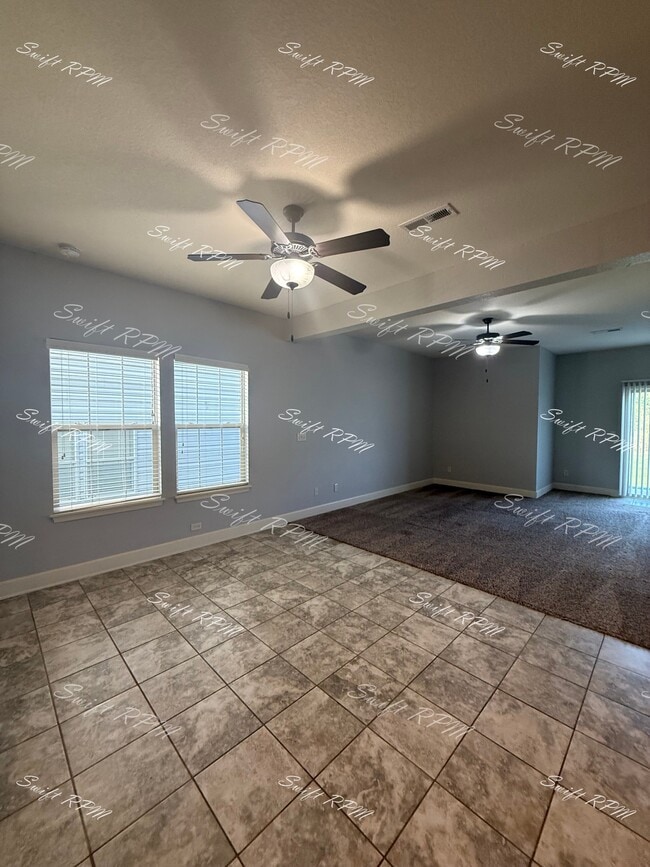 2211 Burningwood in Lee's Summit, MO - Building Photo - Building Photo