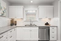 1111 Oleander Ave photo'