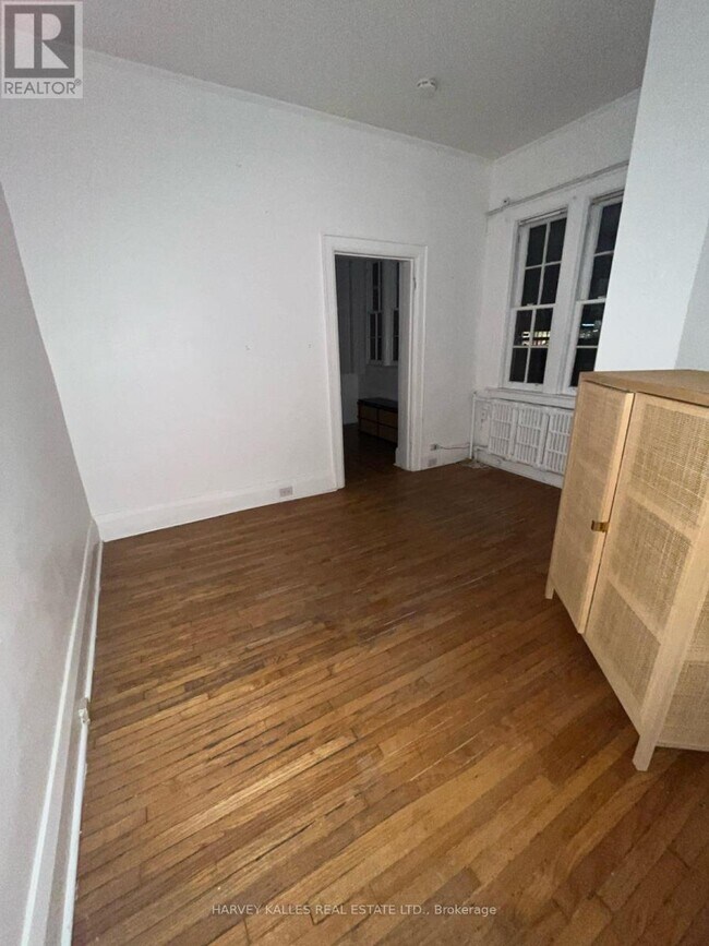 678 Huron St in Toronto, ON - Building Photo - Building Photo