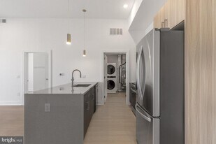 1731 Tilghman St in Philadelphia, PA - Building Photo