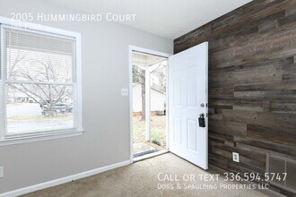 2005 Hummingbird Ct in High Point, NC - Building Photo - Building Photo
