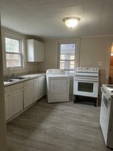 167 Pleasant St in Clinton, MA - Building Photo - Building Photo